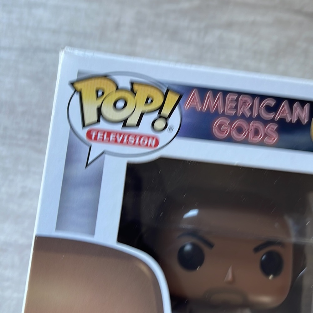 Pop! Television American Gods Shadow Moon - Picture 2 of 10